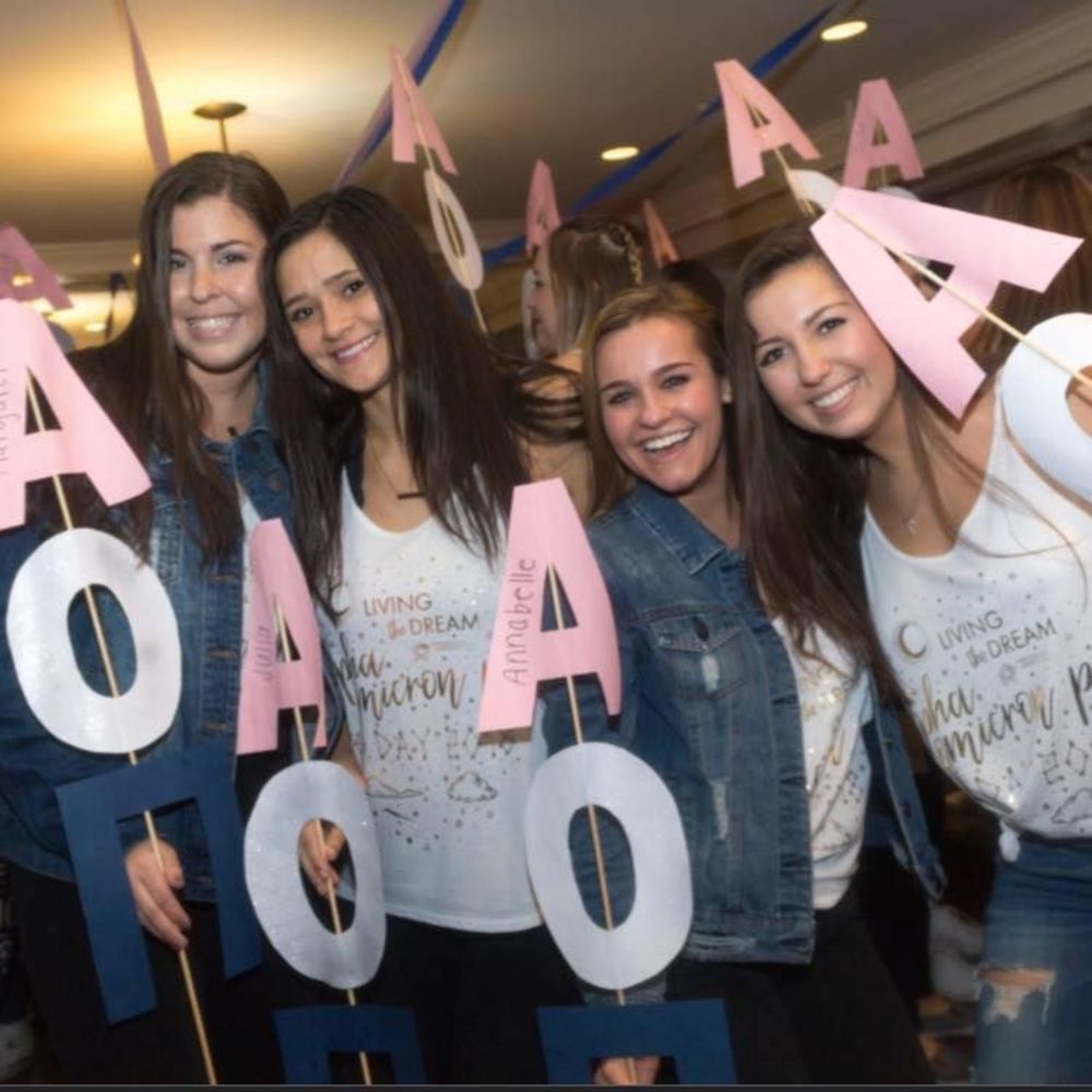 Meet your Posher, Julia